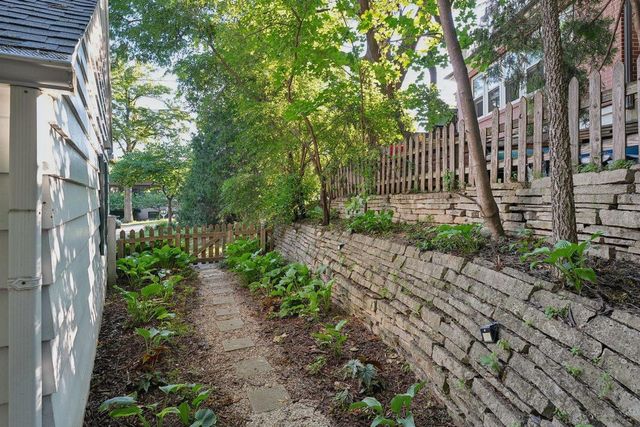 1111 Amherst Drive, Madison, WI 53705
