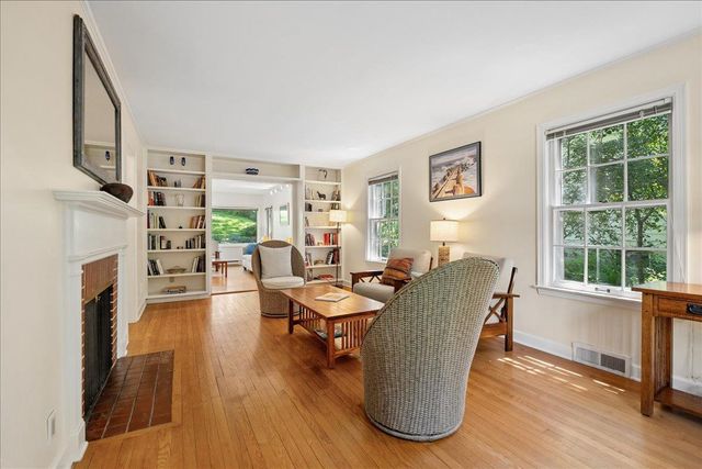 1111 Amherst Drive, Madison, WI 53705