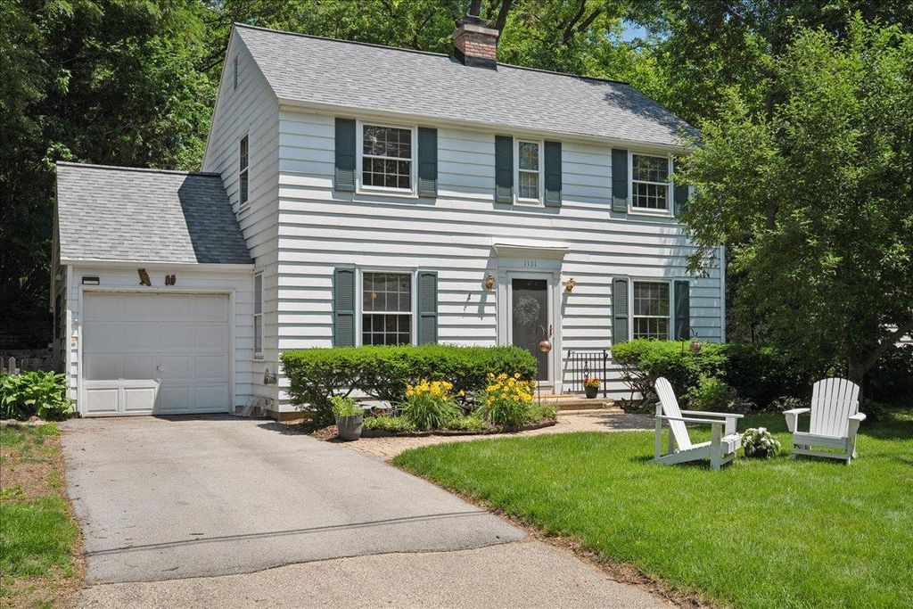 1111 Amherst Drive, Madison, WI 53705