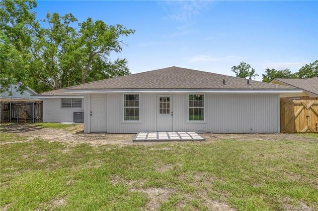 1728 Myrtle Street, Westlake, LA 70669
