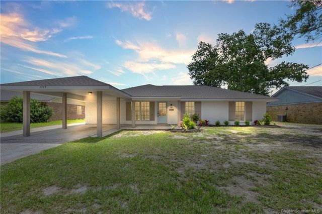 1728 Myrtle Street, Westlake, LA 70669