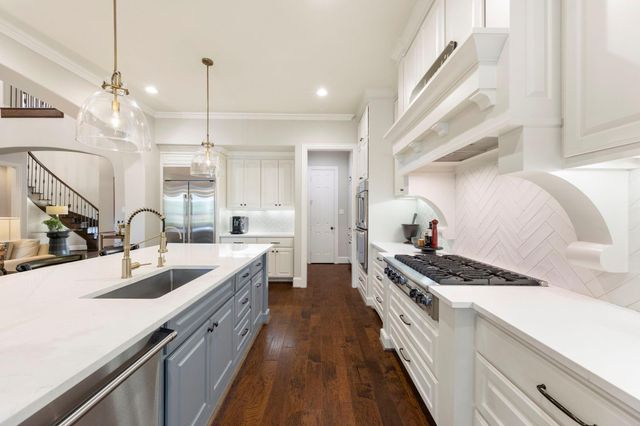 22 Marin Creek Place, Spring, TX 77389