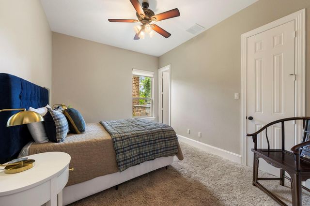 22 Marin Creek Place, Spring, TX 77389