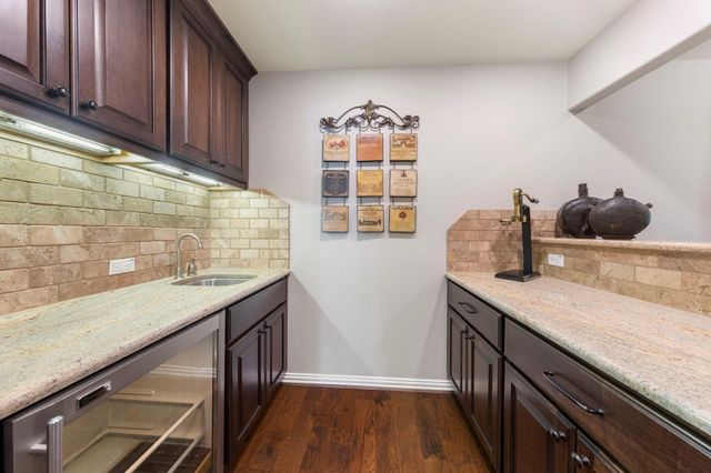 22 Marin Creek Place, Spring, TX 77389