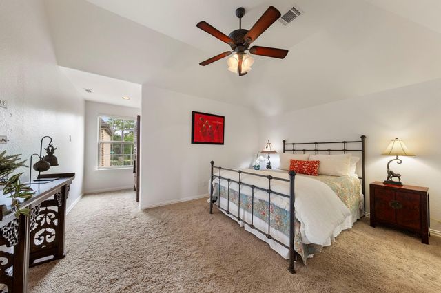 22 Marin Creek Place, Spring, TX 77389