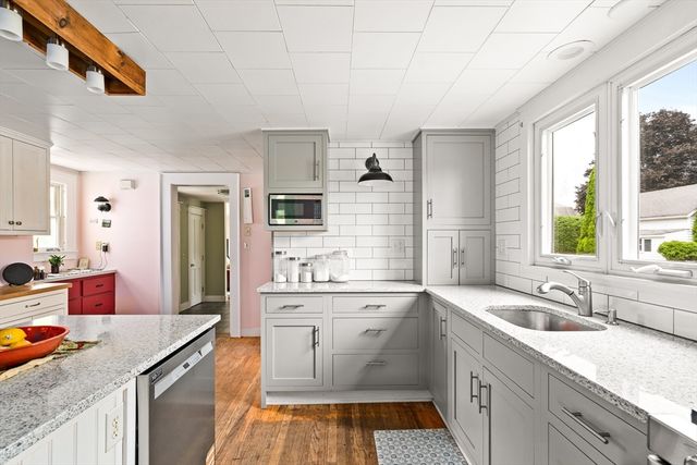 50 Williston Ave, Easthampton, MA 01027