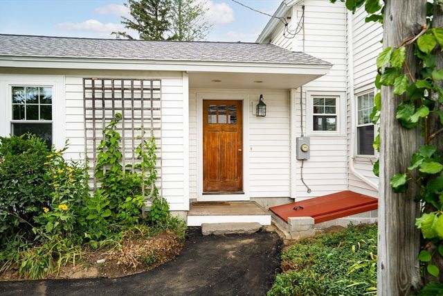 50 Williston Ave, Easthampton, MA 01027