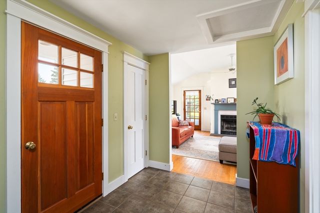 50 Williston Ave, Easthampton, MA 01027