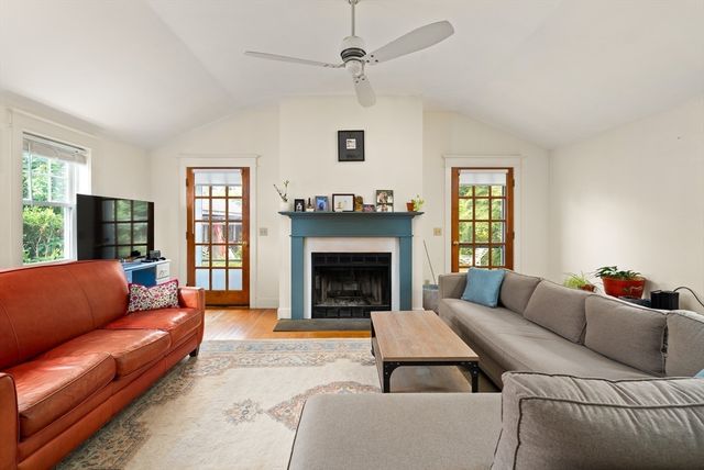 50 Williston Ave, Easthampton, MA 01027