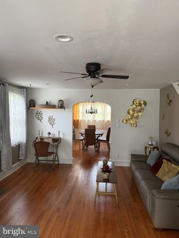 635 LUKENS AVE, Upper Darby, PA 19082