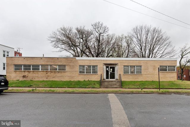 1453 EDGMONT AVE, Chester, PA 19013