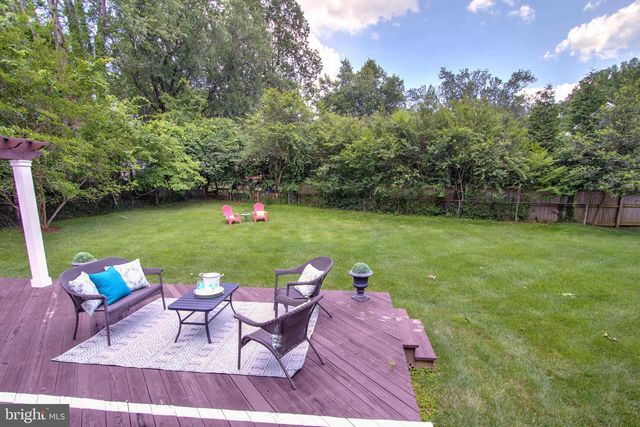 9813 SUNRISE RD, Vienna, VA 22181