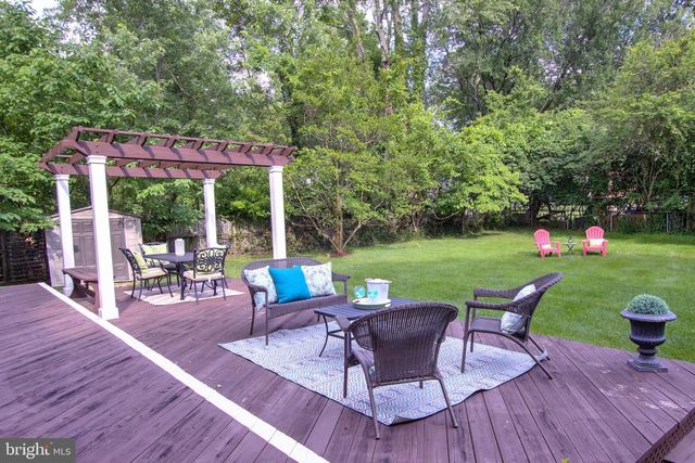 9813 SUNRISE RD, Vienna, VA 22181