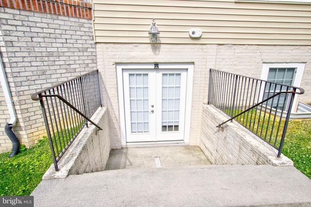 9813 SUNRISE RD, Vienna, VA 22181