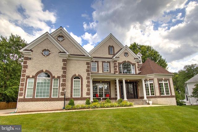 9813 SUNRISE RD, Vienna, VA 22181