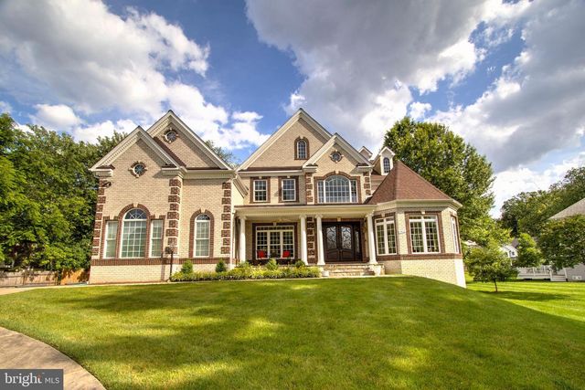 9813 SUNRISE RD, Vienna, VA 22181