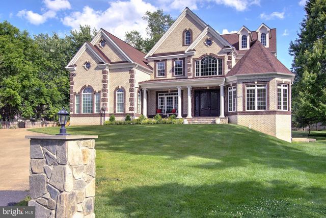 9813 SUNRISE RD, Vienna, VA 22181