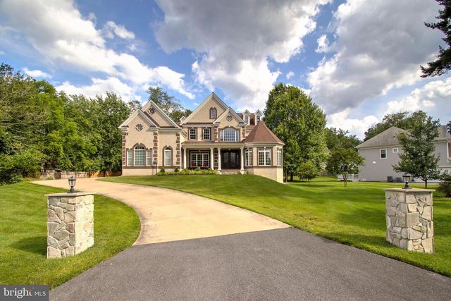 9813 SUNRISE RD, Vienna, VA 22181