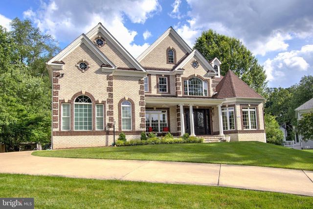 9813 SUNRISE RD, Vienna, VA 22181