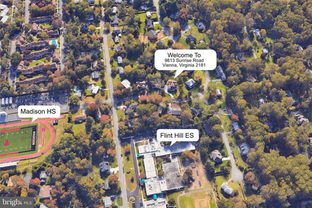 9813 SUNRISE RD, Vienna, VA 22181