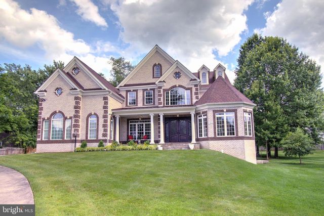 9813 SUNRISE RD, Vienna, VA 22181