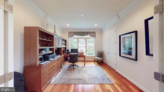 9813 SUNRISE RD, Vienna, VA 22181