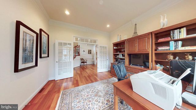 9813 SUNRISE RD, Vienna, VA 22181