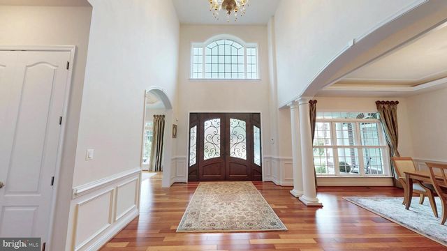 9813 SUNRISE RD, Vienna, VA 22181