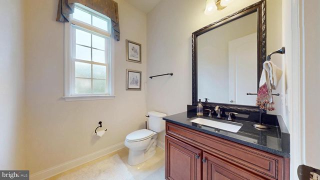 9813 SUNRISE RD, Vienna, VA 22181