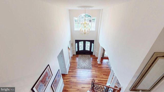 9813 SUNRISE RD, Vienna, VA 22181