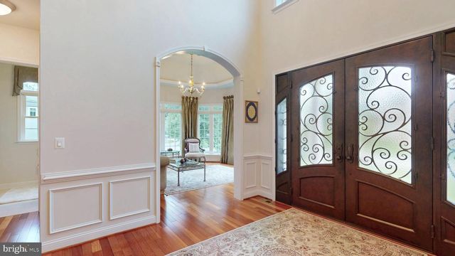 9813 SUNRISE RD, Vienna, VA 22181