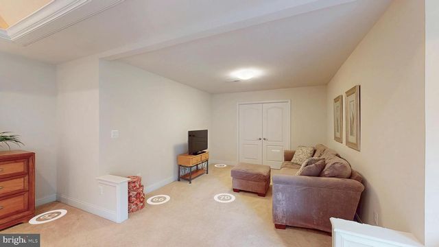 9813 SUNRISE RD, Vienna, VA 22181