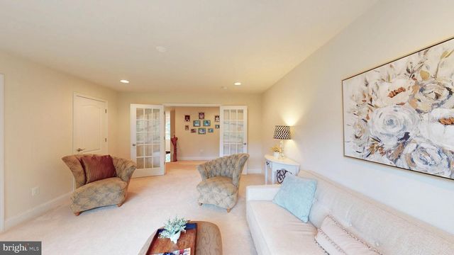 9813 SUNRISE RD, Vienna, VA 22181