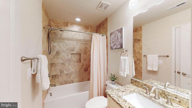 9813 SUNRISE RD, Vienna, VA 22181