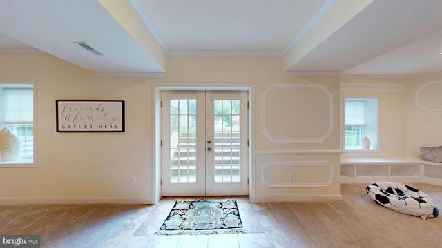 9813 SUNRISE RD, Vienna, VA 22181