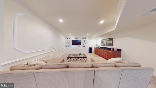 9813 SUNRISE RD, Vienna, VA 22181