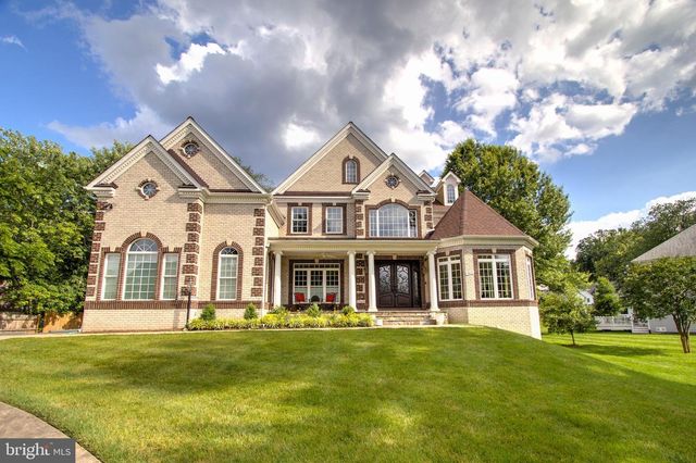 9813 SUNRISE RD, Vienna, VA 22181