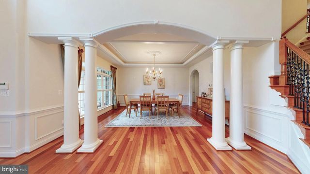 9813 SUNRISE RD, Vienna, VA 22181