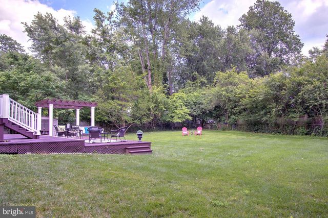 9813 SUNRISE RD, Vienna, VA 22181