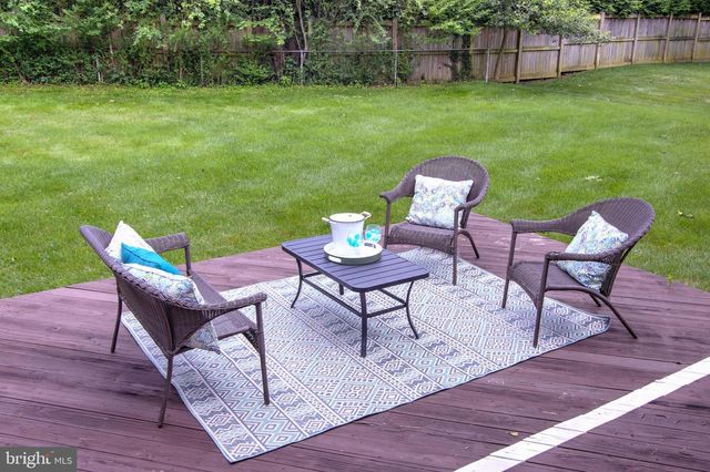 9813 SUNRISE RD, Vienna, VA 22181