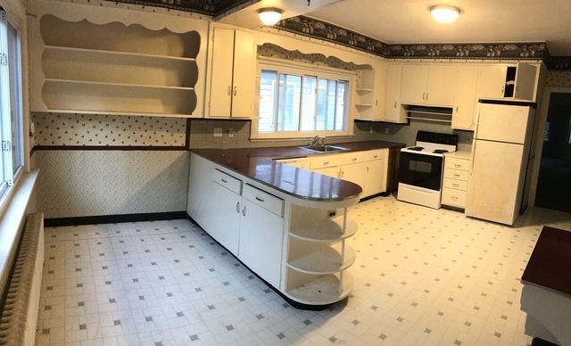 194 Robbins 2, Waltham, MA 02453