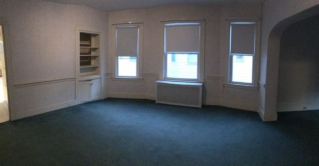 194 Robbins 2, Waltham, MA 02453