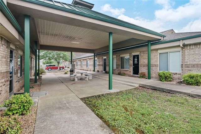 905 SE 28th Street 3, Bentonville, AR 72712