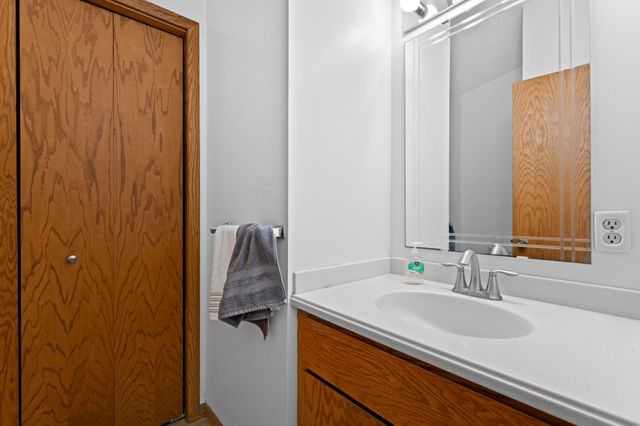 170 6th Lane NE, Oronoco, MN 55960