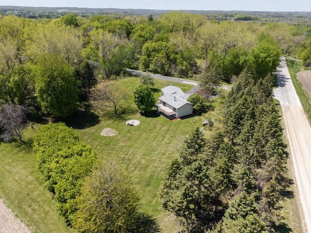 170 6th Lane NE, Oronoco, MN 55960
