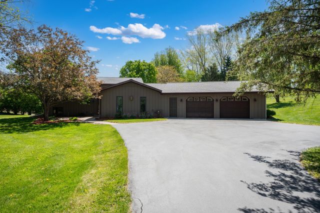 170 6th Lane NE, Oronoco, MN 55960
