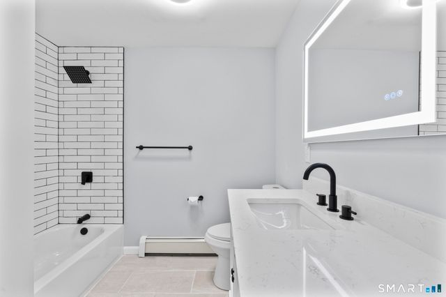 7 Dogwood Court, Branford, CT 06405