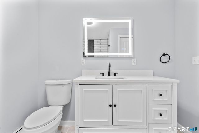 7 Dogwood Court, Branford, CT 06405