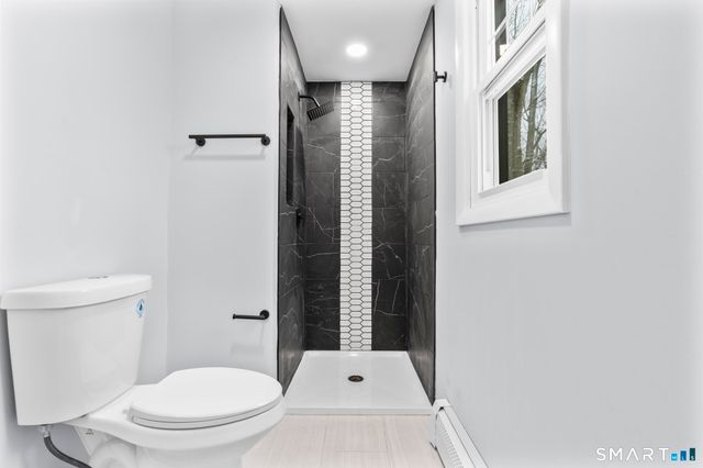 7 Dogwood Court, Branford, CT 06405