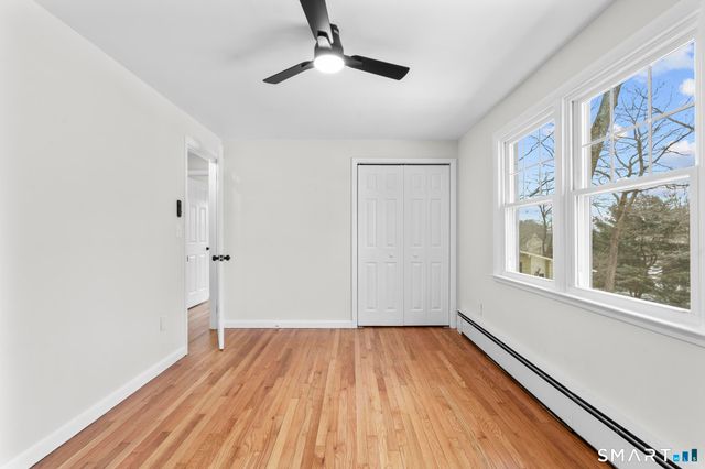 7 Dogwood Court, Branford, CT 06405